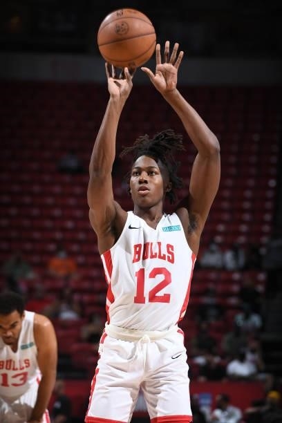 Ayo Dosunmu of the Chicago Bulls shoots a free throw against the Charlotte Hornets during the 2021 Las Vegas Summer League on August 16, 2021 at the...