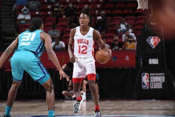 Ayo Dosunmu of the Chicago Bulls handles the ball against the Charlotte Hornets during the 2021 Las Vegas Summer League on August 16, 2021 at the...