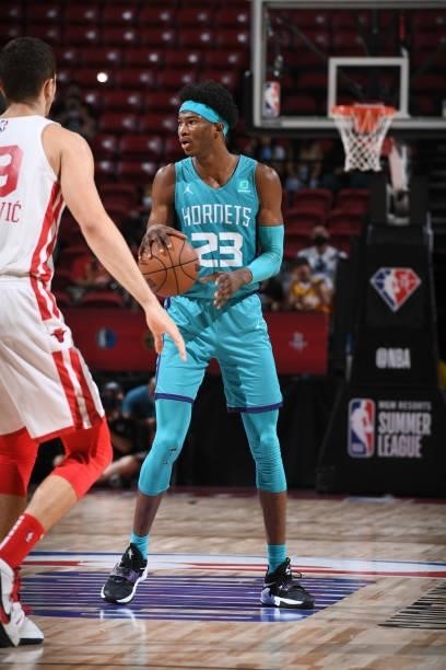 Kai Jones of the Charlotte Hornets handles the ball during the game against the Chicago Bulls during the 2021 Las Vegas Summer League on August 16,...