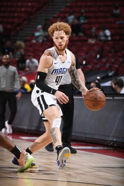 Hassani Gravett of the Orlando Magic handles the ball during the game against the Detroit Pistons during the 2021 Las Vegas Summer League on August...