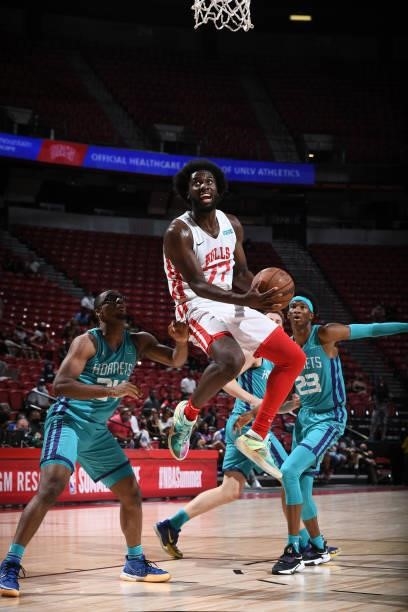 Simi Shittu of the Chicago Bulls drives to the basket against the Charlotte Hornets during the 2021 Las Vegas Summer League on August 16, 2021 at the...