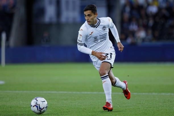Yan Dhanda of Swansea City in action during the Sky Bet Championship match between Swansea City and Stoke City at the Swansea.com Stadium on August...