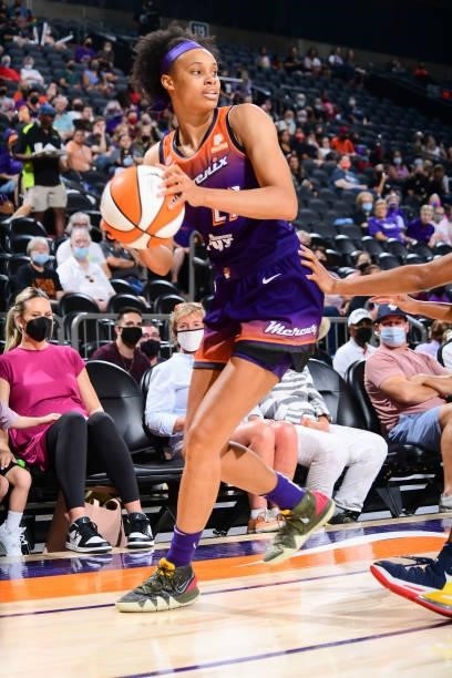 Brianna Turner of the Phoenix Mercury handles the ball during the game against the Indiana Fever on August 17, 2021 at Footprint Center in Phoenix,...