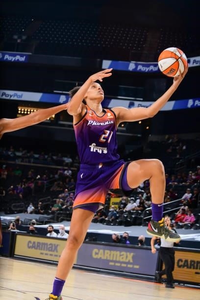 Brianna Turner of the Phoenix Mercury drives to the basket during the game against the Indiana Fever on August 17, 2021 at Footprint Center in...