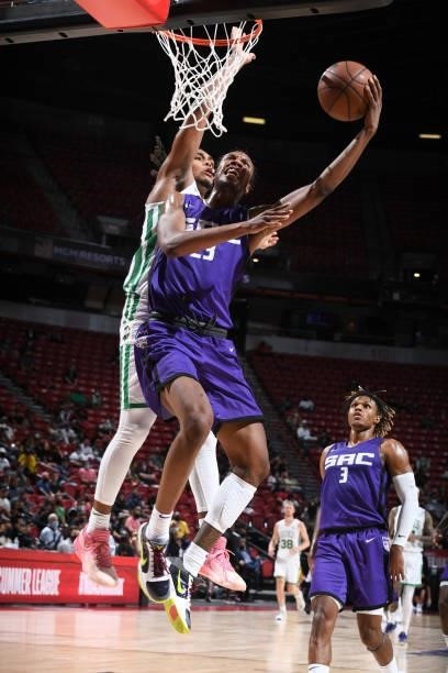 Louis King of the Sacramento Kings drives to the basket against the Boston Celtics during the 2021 Las Vegas Summer League Championship Game on...