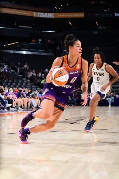 Kia Nurse of the Phoenix Mercury handles the ball during the game against the Indiana Fever on August 17, 2021 at Footprint Center in Phoenix,...