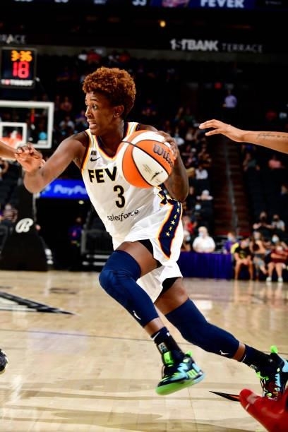 Danielle Robinson of the Indiana Fever handles the ball during the game against the Phoenix Mercury on August 17, 2021 at Footprint Center in...