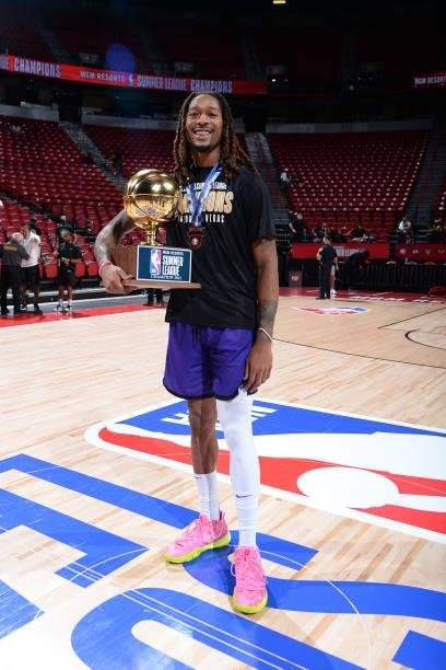 Emanuel Terry of the Sacramento Kings poses for a picture with the MGM Resorts 2021 Summer League Championship Trophy after winning the 2021 Las...