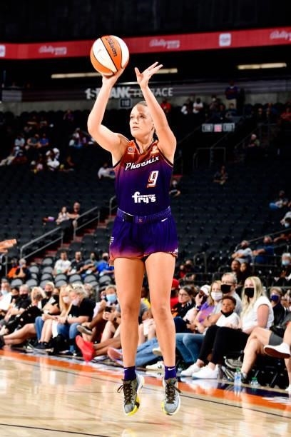 Sophie Cunningham of the Phoenix Mercury shoots a three-point basket during the game against the Indiana Fever on August 17, 2021 at Footprint Center...