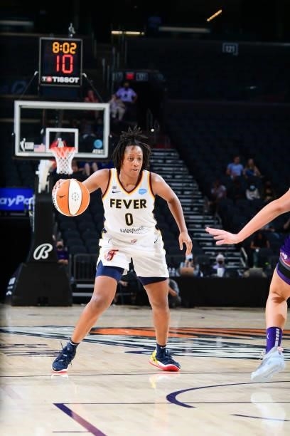 Kelsey Mitchell of the Indiana Fever handles the ball during the game against the Phoenix Mercury on August 17, 2021 at Footprint Center in Phoenix,...