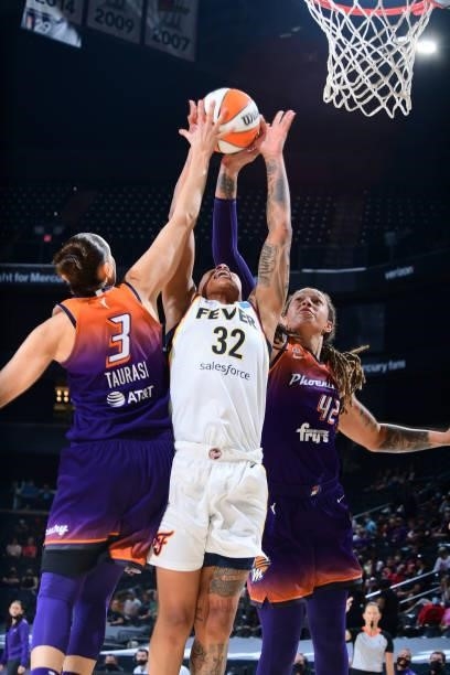 Diana Taurasi of the Phoenix Mercury, Emma Cannon of Indiana Fever and Brittney Griner of the Phoenix Mercury fight for the rebound on August 17,...