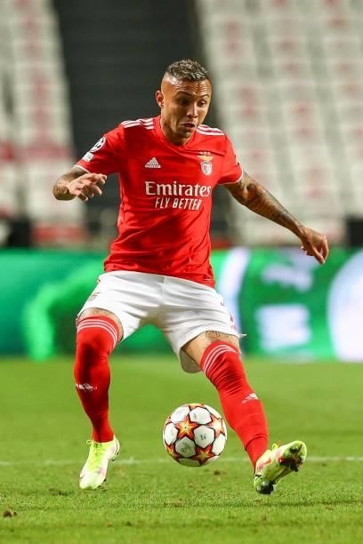 Everton Cebolinha of SL Benfica during the UEFA Champions League Play-Offs Leg One match between SL Benfica and PSV Eindhoven at Estadio da Luz on...