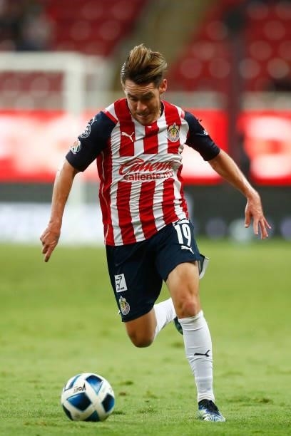 Jesús Angulo of Chivas drives the ball during the 5th round match between Chivas and Leon as part of the Torneo Grita Mexico A21 at Akron Stadium on...