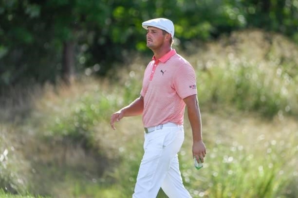 Bryson DeChambeau at the 17th hole during the first round of THE NORTHERN TRUST at Liberty National Golf Club on August 19, 2021 in Jersey City, New...