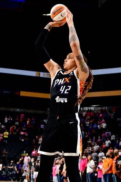Brittney Griner of the Phoenix Mercury shoots the ball during the game against the Washington Mystics on August 19, 2021 at Footprint Center in...