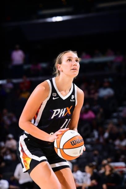 Alanna Smith of the Phoenix Mercury shoots a free throw during the game against the Washington Mystics on August 19, 2021 at Phoenix Suns Arena in...