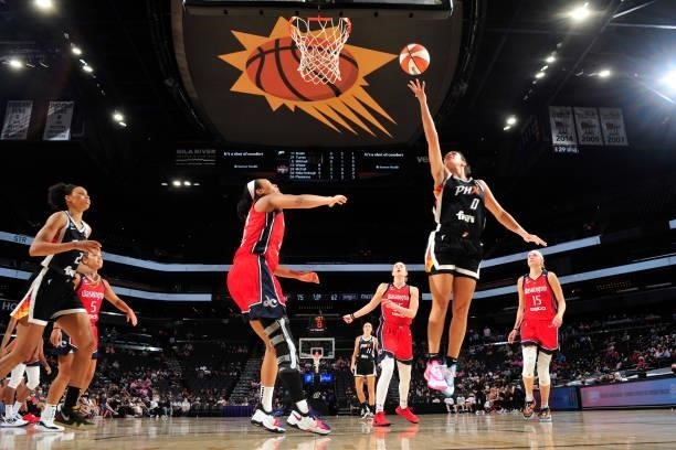 Kia Nurse of the Phoenix Mercury shoots the ball during the game against the Washington Mystics on August 19, 2021 at Footprint Center in Phoenix,...