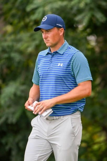 Jordan Spieth with his yardage book during the second round of THE NORTHERN TRUST at Liberty National Golf Club on August 20, 2021 in Jersey City,...