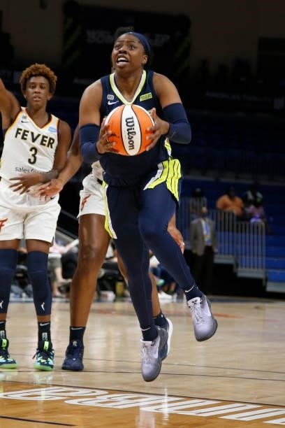 Arike Ogunbowale of the Dallas Wings drives to the basket during the game against the Indiana Fever on August 20, 2021 at the College Park Center in...