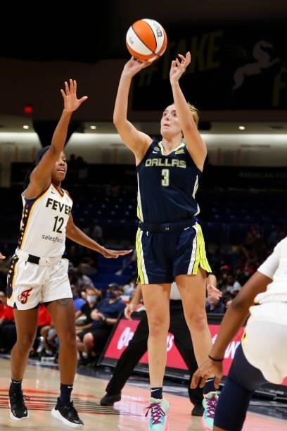 Marina Mabrey of the Dallas Wings shoots the ball during the game against the Indiana Fever on August 20, 2021 at the College Park Center in...