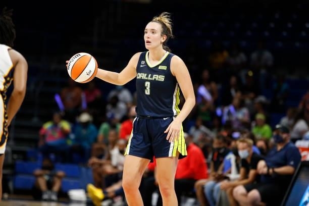Marina Mabrey of the Dallas Wings dribbles the ball during the game against the Indiana Fever on August 20, 2021 at the College Park Center in...
