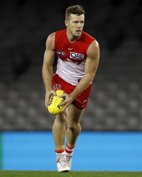 Luke Parker of the Swans looks on during the 2021 AFL Round 23 match between the Sydney Swans and the Gold Coast Suns at Marvel Stadium on August 21,...