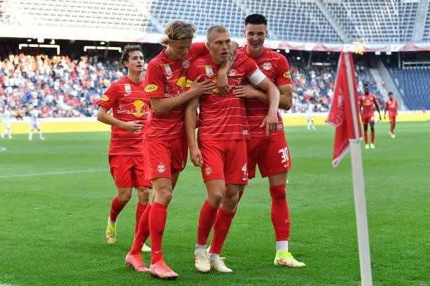 Players of FC Red bull Salzburg celebrate after scoring a goal at the Admiral Bundesliga match between FC Red Bull Salzburg and SK Austria Klagenfurt...