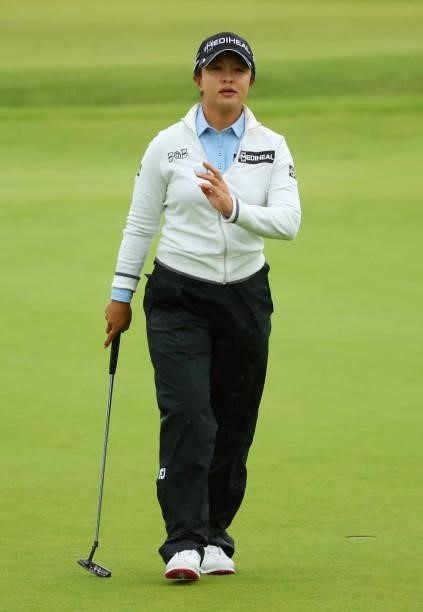 Sei Young Kim of Korea waves as she finishes her round at the 18th hole during Day Three of the AIG Women's Open at Carnoustie Golf Links on August...