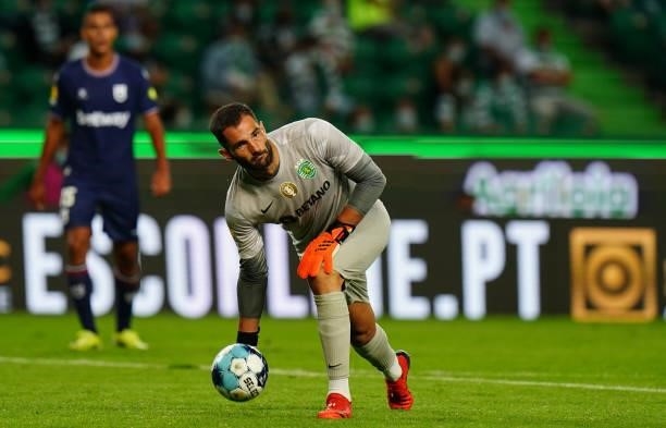 Antonio Adan of Sporting CP in action during the Liga Bwin match between Sporting CP and Belenenses SAD at Estadio Jose Alvalade on August 21, 2021...