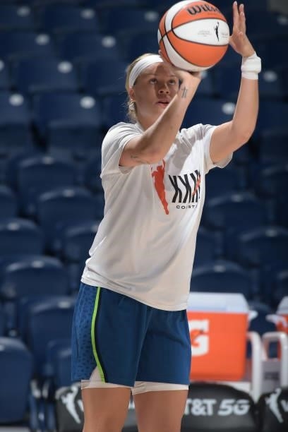Rachel Banham of the Minnesota Lynx shoots the ball before the game against the Chicago Sky on August 21, 2021 at the Wintrust Arena in Chicago,...