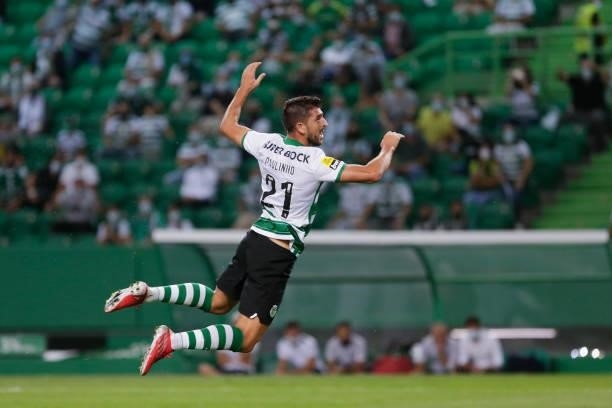 Paulinho of Sporting CP in action during the Liga Portugal Bwin match between Sporting CP and Belenenses SAD at Estadio Jose Alvalade on 21th August,...