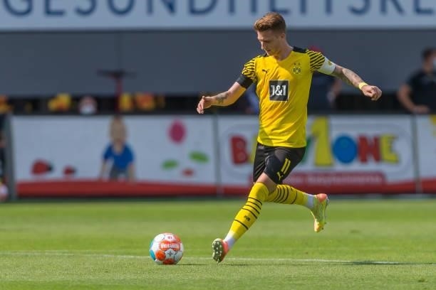 Marco Reus of Borussia Dortmund controls the Ball during the Bundesliga match between Sport-Club Freiburg and Borussia Dortmund at SC-Stadion on...