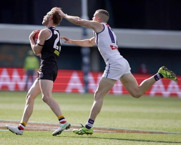 Jimmy Webster of the Saints marks the ball during the 2021 AFL Round 23 match between the St Kilda Saints and the Fremantle Dockers at Blundstone...