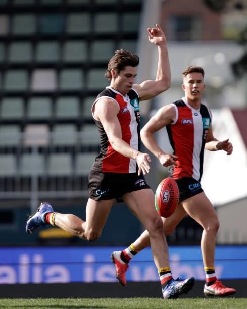 Jack Steele of the Saints kicks the ball during the 2021 AFL Round 23 match between the St Kilda Saints and the Fremantle Dockers at Blundstone Arena...