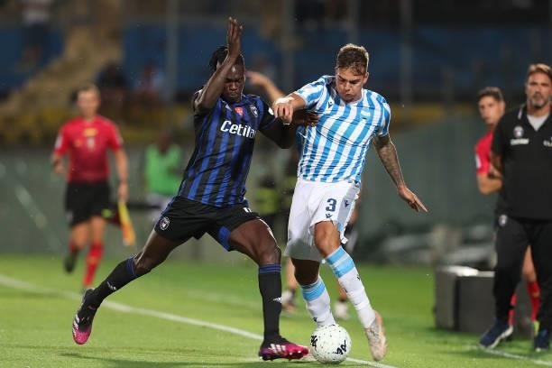 Idrissa Toure' of Pisa Calcio battles for the ball with Alessandro Tripaldelli of SPAL during the SERIE B match between Pisa Calcio and SPAL at Arena...