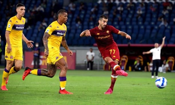 Henrik Mkhitaryan of AS Roma scores his goal during the Serie A match between AS Roma v ACF Fiorentina at Stadio Olimpico on August 22, 2021 in Rome,...