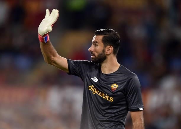 Rui Patrício of AS Roma gestures during the Serie A match between AS Roma and ACF Fiorentina at Stadio Olimpico on August 22, 2021 in Rome, Italy.