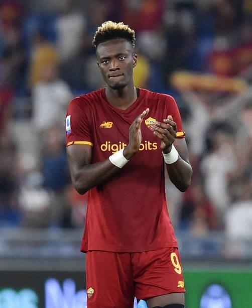 Tammy Abraham of AS Roma celebrates the victory after the Serie A match between AS Roma and ACF Fiorentina at Stadio Olimpico on August 22, 2021 in...