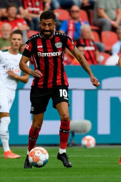 Kerem Demirbay of Bayer 04 Leverkusen controls the ball during the Bundesliga match between Bayer 04 Leverkusen and Borussia Moenchengladbach at...
