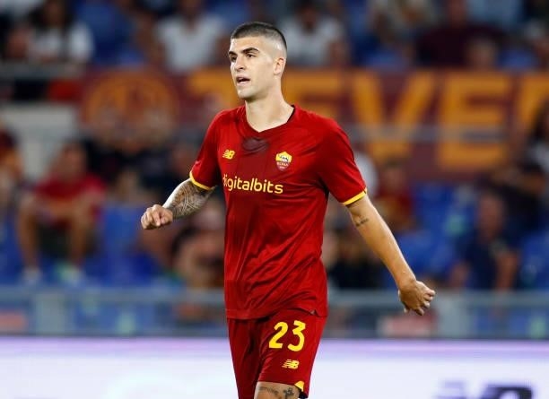 Gianluca Mancini of AS Roma looks on during the Serie A match between AS Roma and ACF Fiorentina at Stadio Olimpico on August 22, 2021 in Rome, Italy.