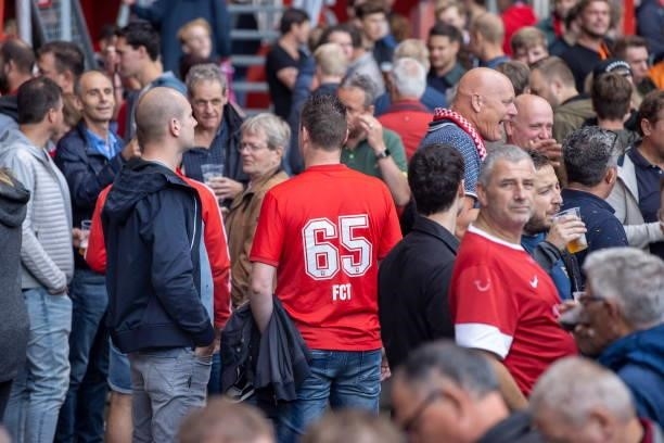 Twente Fans dont keep a distance even after warning from gouvernment prior to the Dutch Eredivisie match between FC Twente and Ajax at De Grolsch...