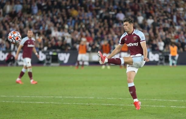 West Ham United's Aaron Cresswell with a second half volley during the Premier League match between West Ham United and Leicester City at The London...