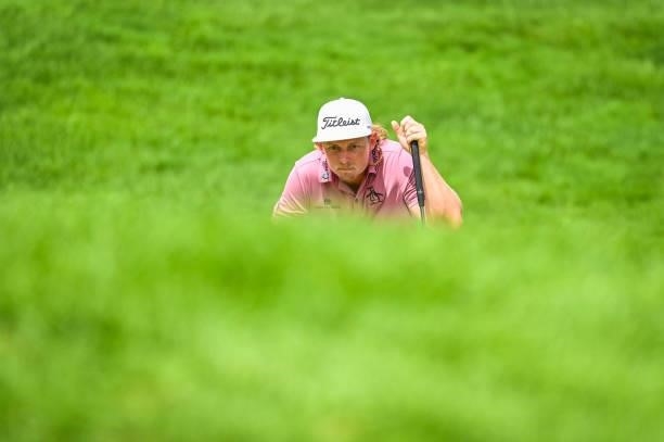 Cameron Smith of Australia reads a putt during the final round of THE NORTHERN TRUST, the first event of the FedExCup Playoffs, at Liberty National...