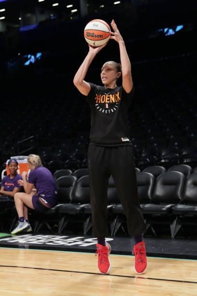 Diana Taurasi of the Phoenix Mercury warms up before the game against the New York Liberty on August 25, 2021 at Barclays Center in Brooklyn, New...