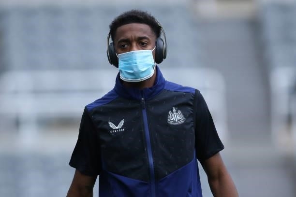 Joe Willock of Newcastle United arrives during the Carabao Cup match between Newcastle United and Burnley at St. James's Park, Newcastle on Wednesday...