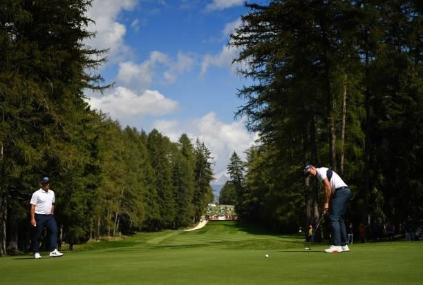Henrik Stenson of Sweden putting at the 6th hole during Day One of The Omega European Masters at Crans-sur-Sierre Golf Club on August 26, 2021 in...