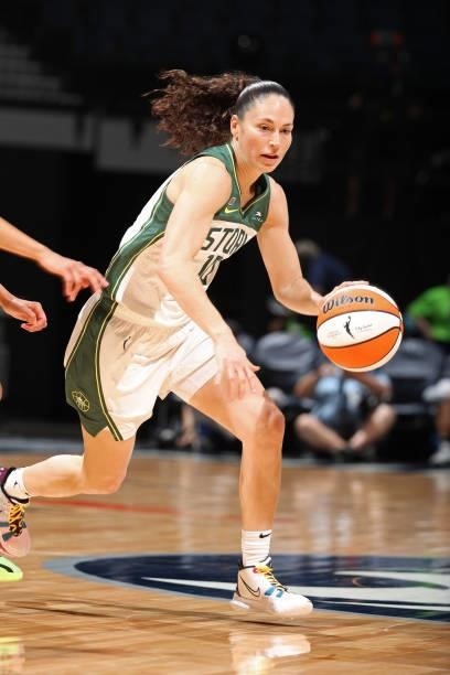 Sue Bird of the Seattle Storm dribbles the ball during the game against the Minnesota Lynx on August 24, 2021 at Target Center in Minneapolis,...