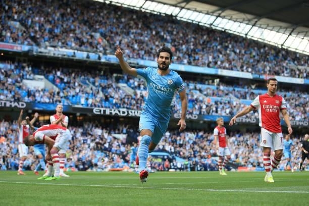 Ilkay Gundogan of Manchester City celebrates after scoring their 1st goal during the Premier League match between Manchester City and Arsenal at...