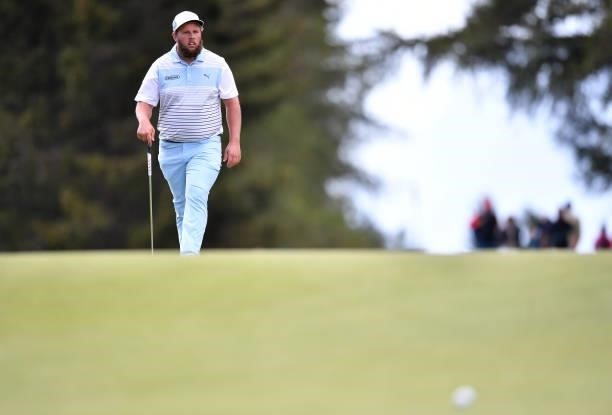Andrew Johnson of England at the 16th hole during Day Three of The Omega European Masters at Crans-sur-Sierre Golf Club on August 28, 2021 in...
