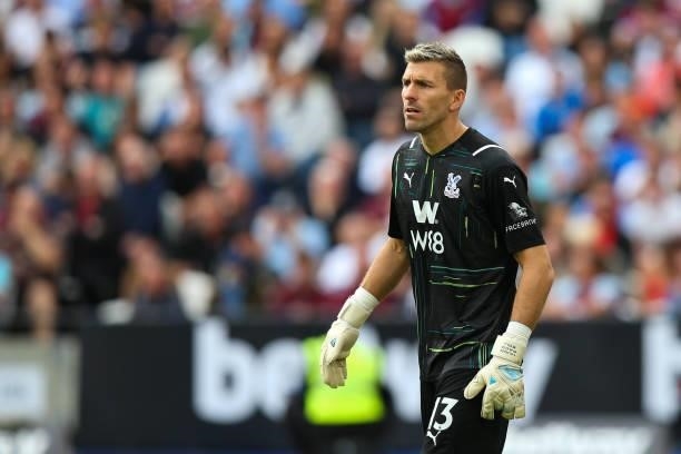 Vicente Guaita of Crystal Palace during the Premier League match between West Ham United and Crystal Palace at London Stadium on August 28, 2021 in...